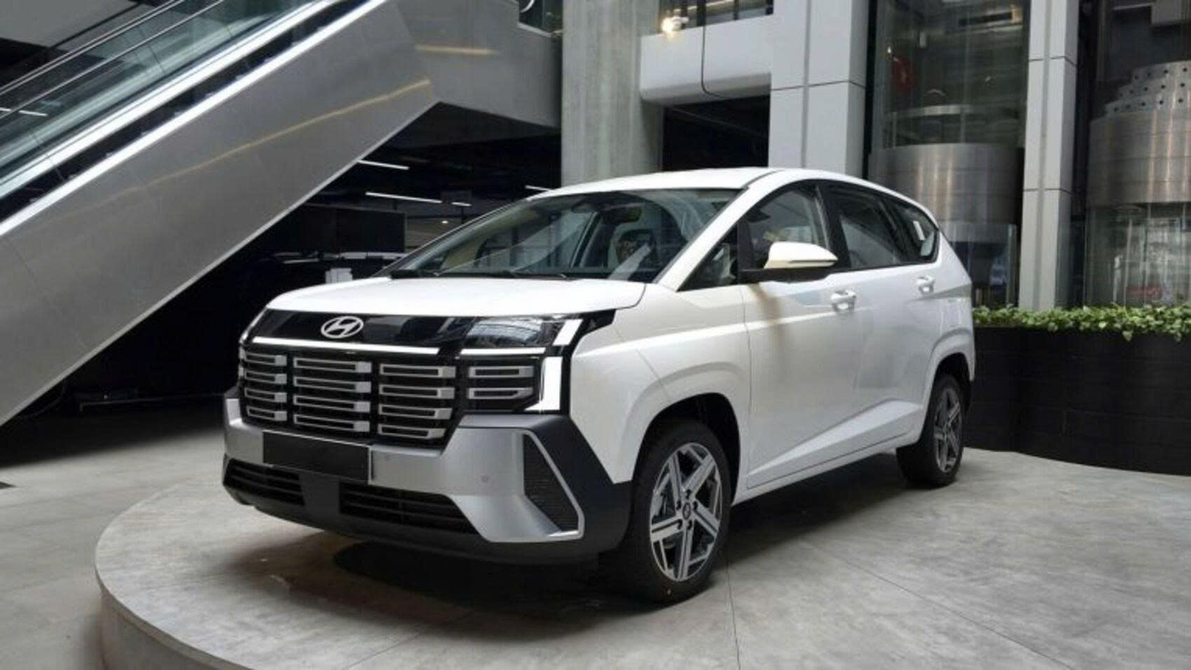 Hyundai Stargazer 2026 về đại lý với giá dự kiến từ 489 triệu đồng: Liệu có đủ sức phá vỡ trật tự phân khúc?