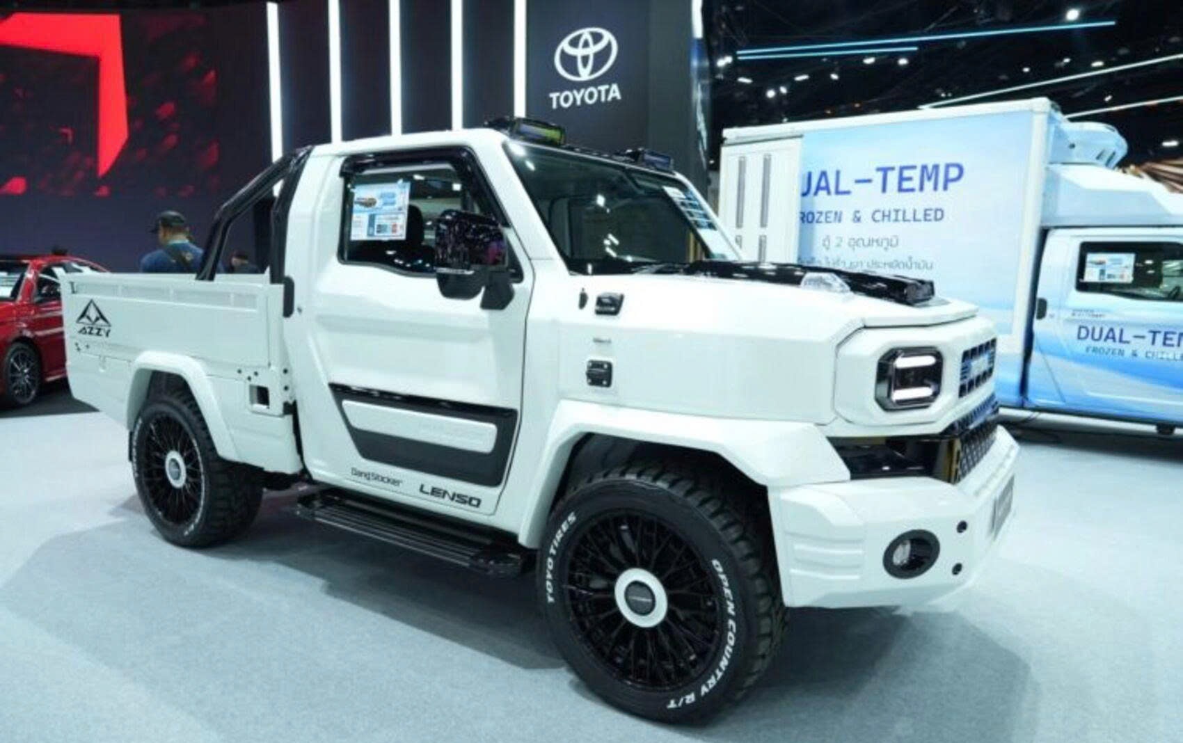 Chiêm ngưỡng Toyota Hilux Champ độ Brabus: Khi xe tải thực dụng hóa thành chiến binh đường phố