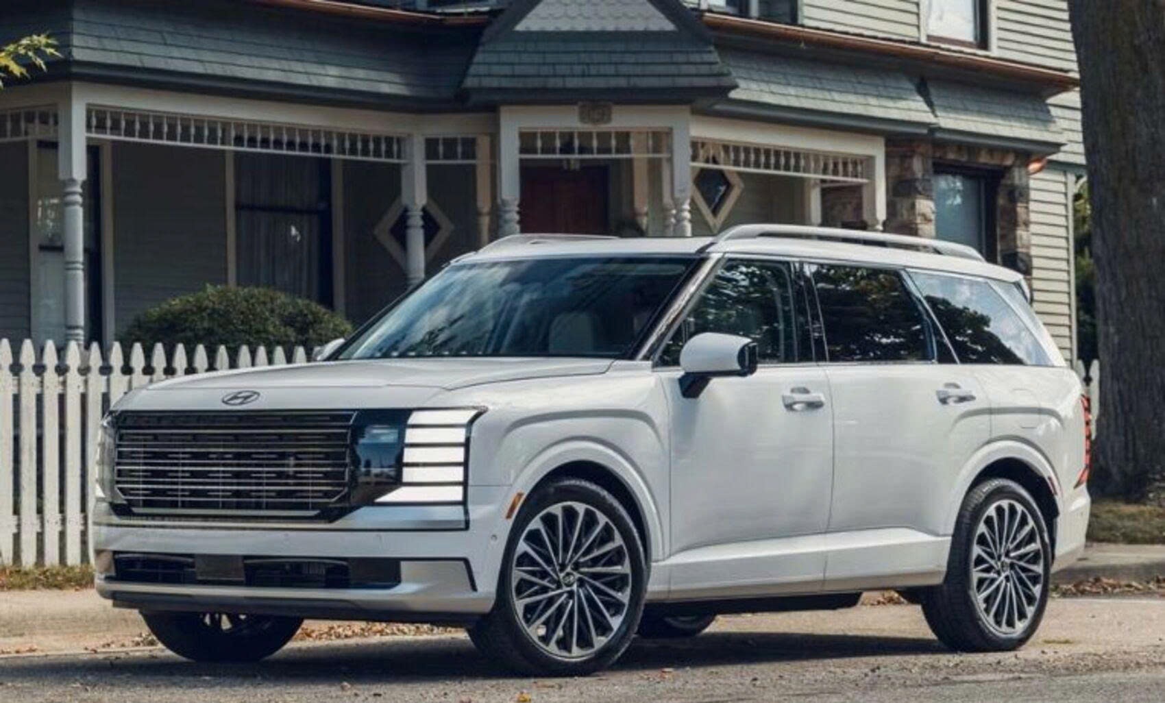Bé gái tử vong vì kẹt ghế điện trên Hyundai Palisade: Lời cảnh báo bị phớt lờ dẫn đến thảm kịch đau lòng