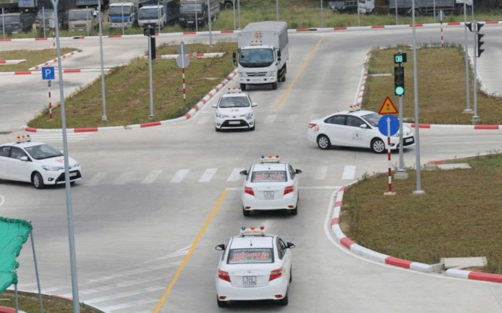 Học viên thi sát hạch lái xe cần xác thực nhận diện khuôn mặt từ ngày 1/7/2026