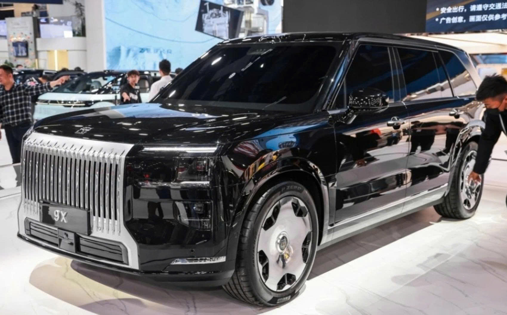 Zeekr 9X: "Pháo đài" hybrid hạng sang sở hữu pin khủng và công nghệ vận hành tối tân