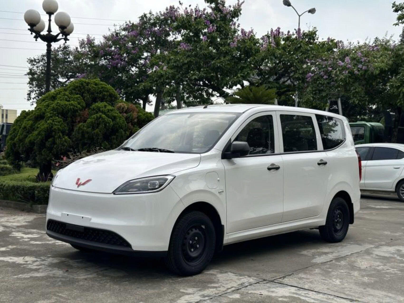 Wuling Grango lộ diện tại Việt Nam: MPV điện giá rẻ có ghế cơ trưởng, chốt lịch giao xe vào 1/6