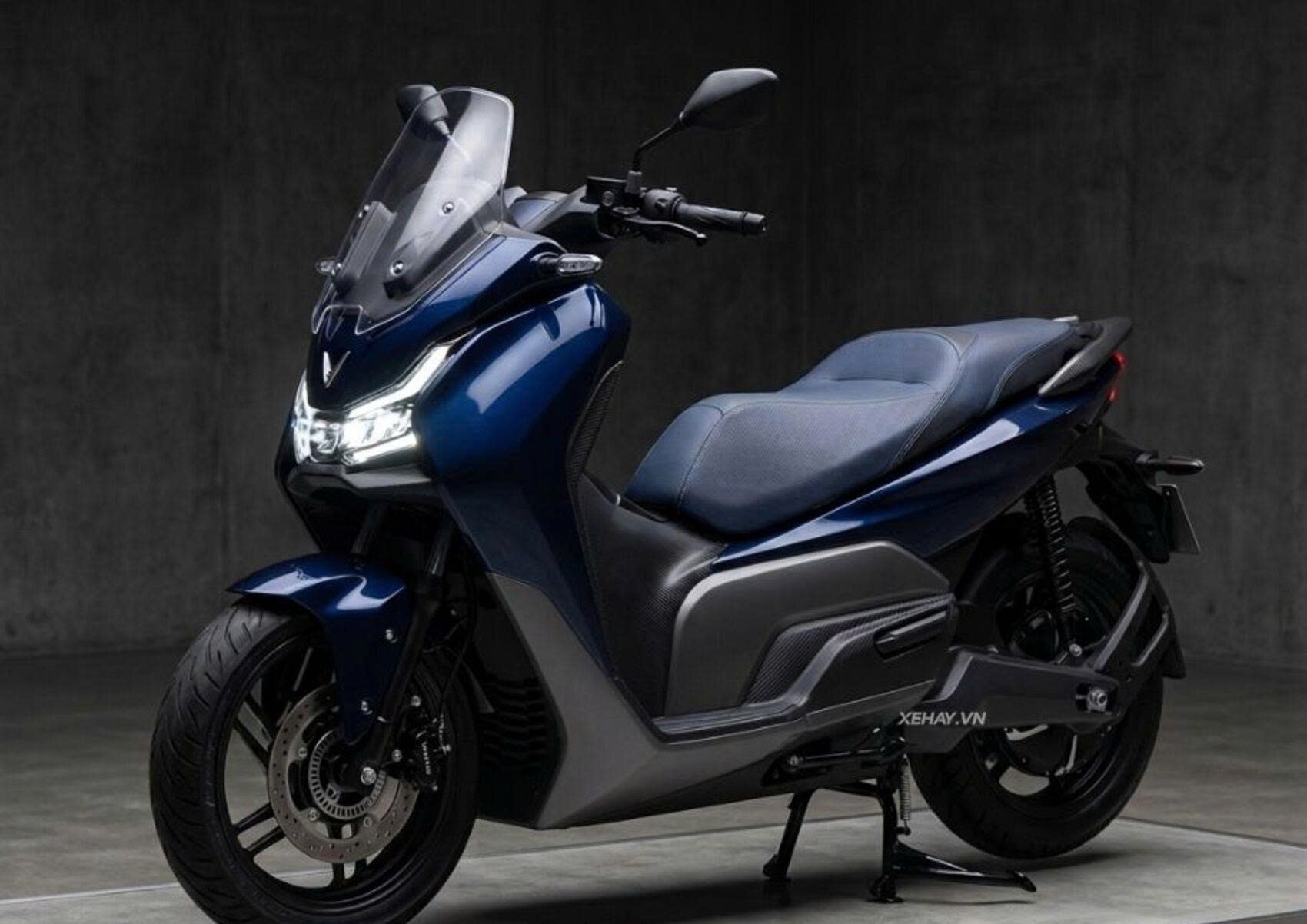 Rò rỉ hình ảnh xe máy điện mới của VinFast: Phong cách touring, tốc độ có thể đạt 130 km/h