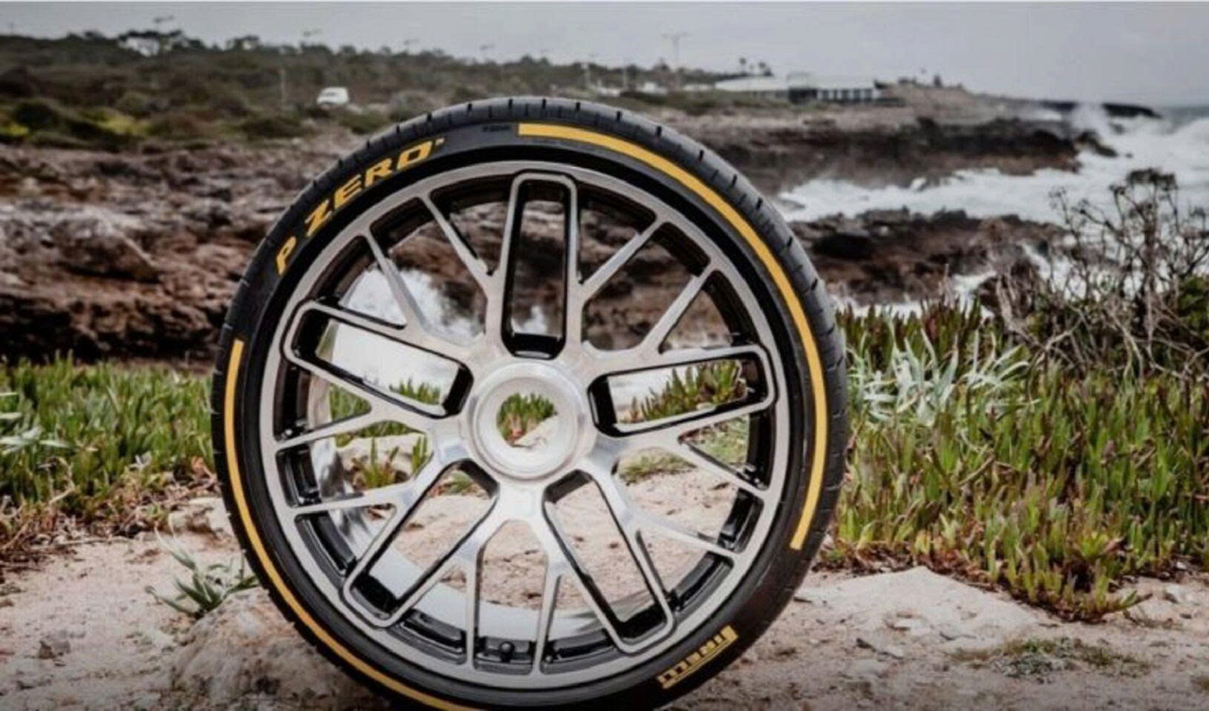 Lốp xe tích hợp trí tuệ nhân tạo AI: Cuộc cách mạng mới của hãng Pirelli