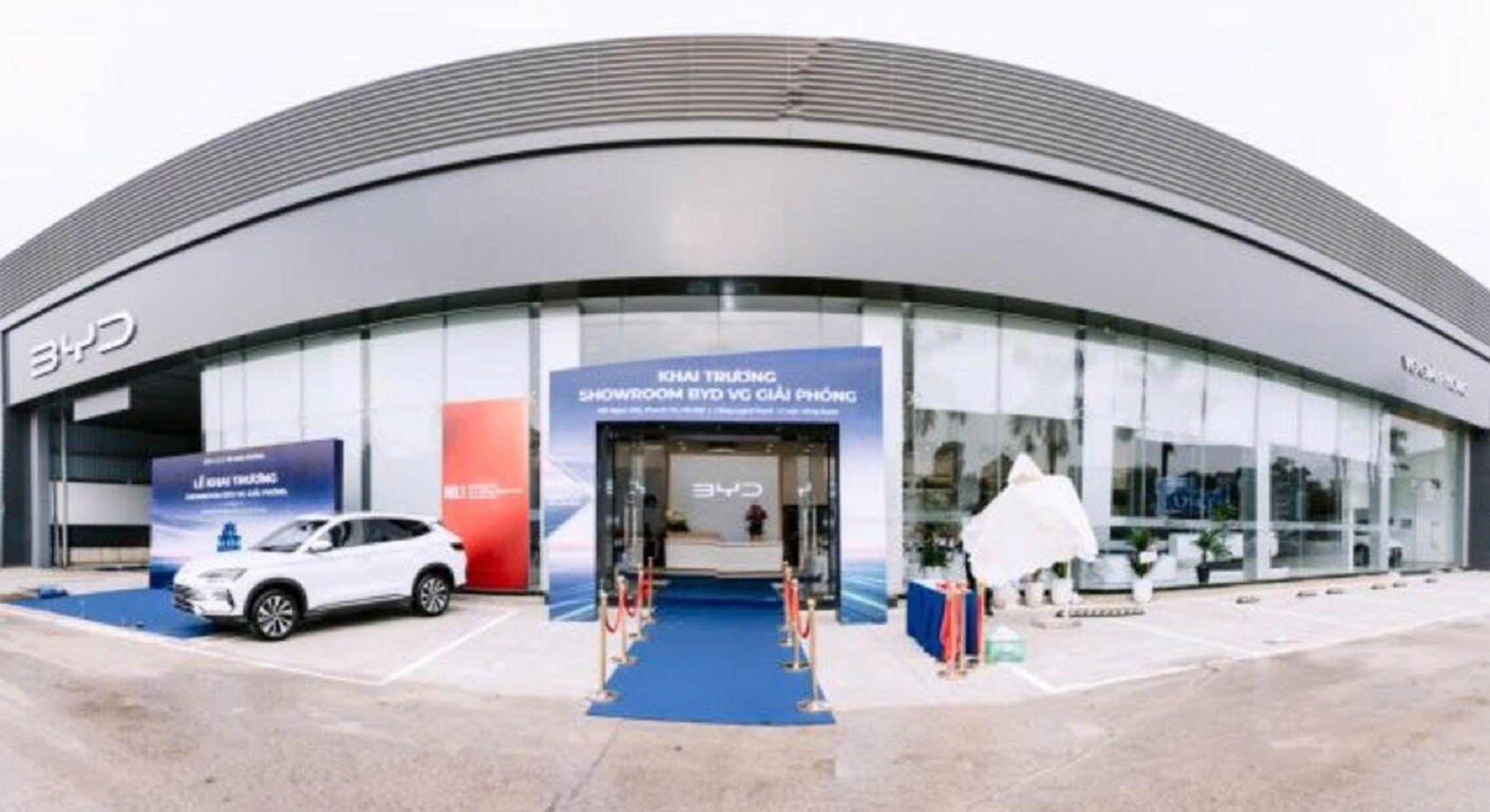 BYD Việt Nam tăng tốc mở rộng hệ thống phân phối: Khai trương hai showroom mới tại Hà Nội và Đà Lạt