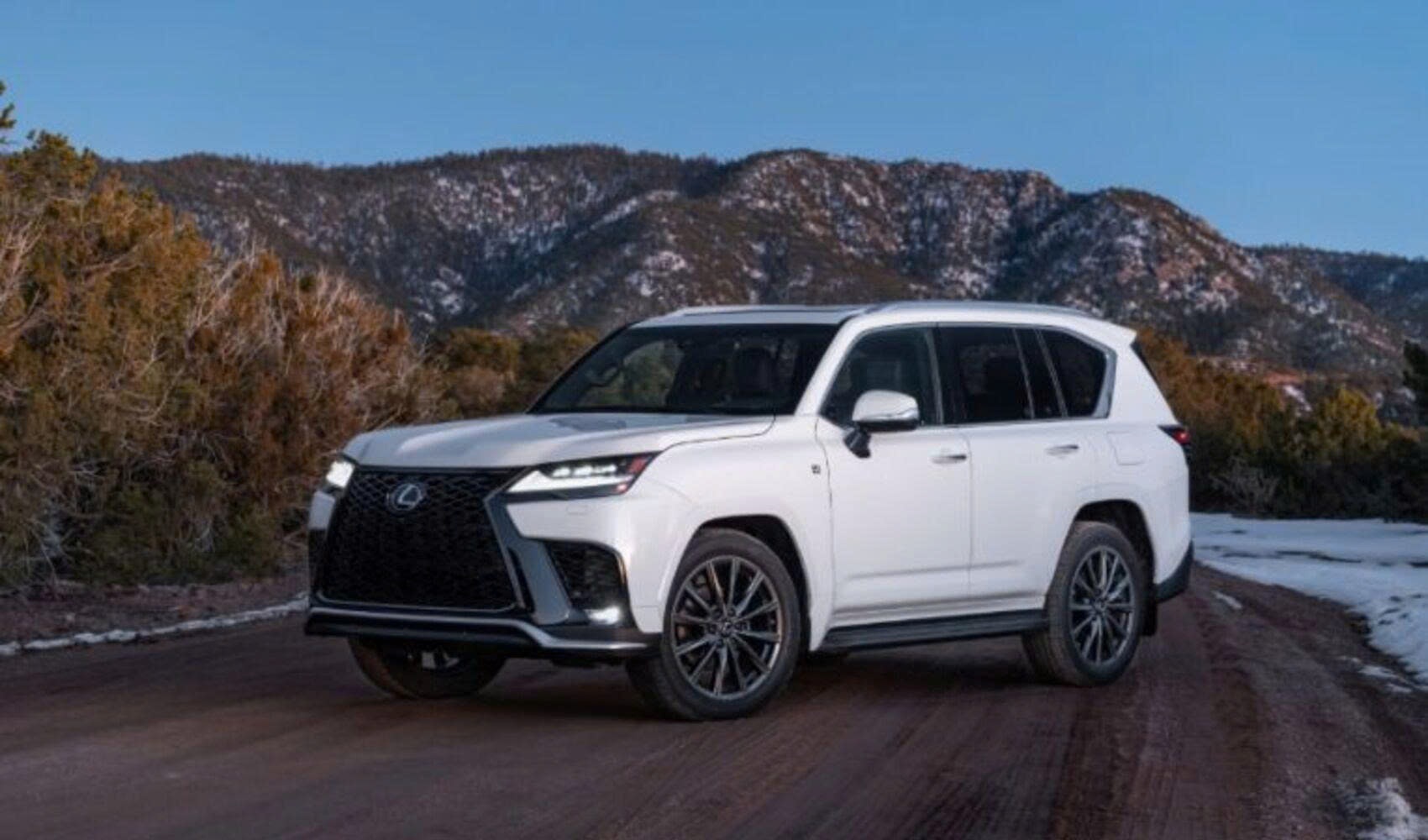 Lexus LX 2026: Trải nghiệm êm ái vượt trội, nhưng đánh đổi cảm giác lái và không gian