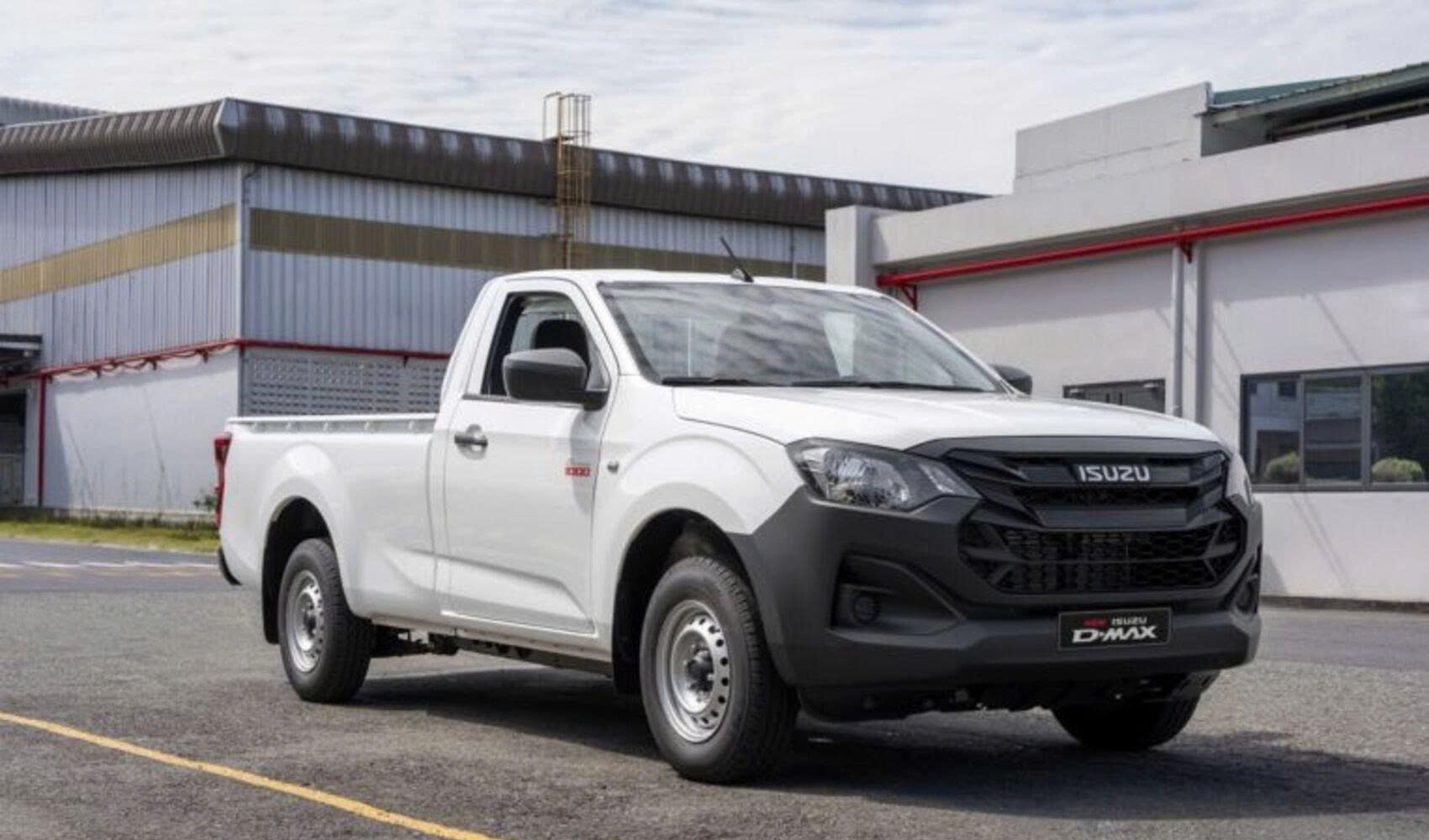 Isuzu D-Max D-Cargo 1000 ra mắt: Bán tải cabin đơn chở được hơn 1 tấn, giá 492 triệu đồng