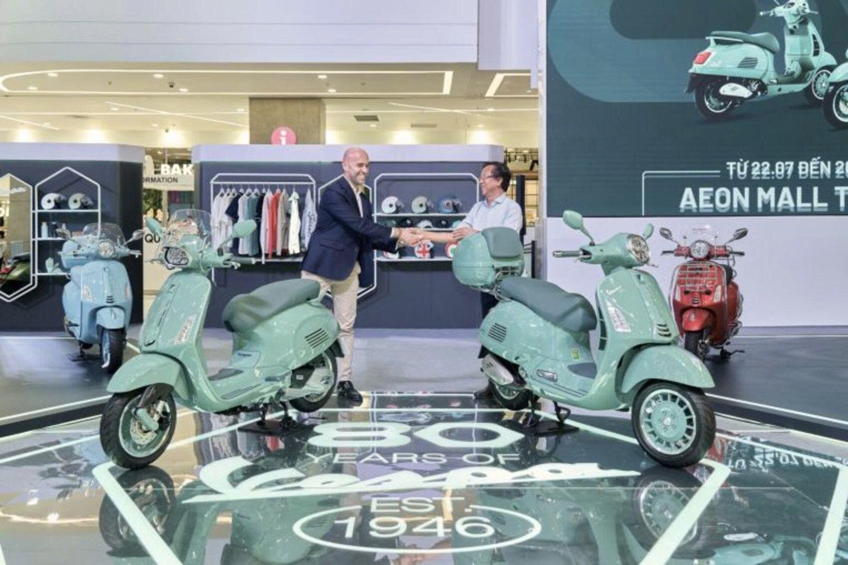 Vespa tiếp tục hành trình kỷ niệm 80 năm tại Đà Nẵng