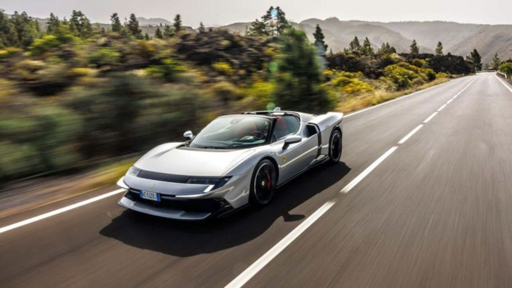 Ferrari 849 Testarossa Spider: Khi trải nghiệm sau vô-lăng quan trọng hơn những con số