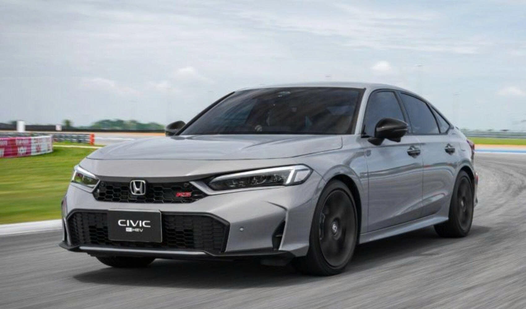 Honda Civic e:HEV 2026 ra mắt Đông Nam Á: Bổ sung giả lập sang số 8 cấp, thêm loạt công nghệ an toàn