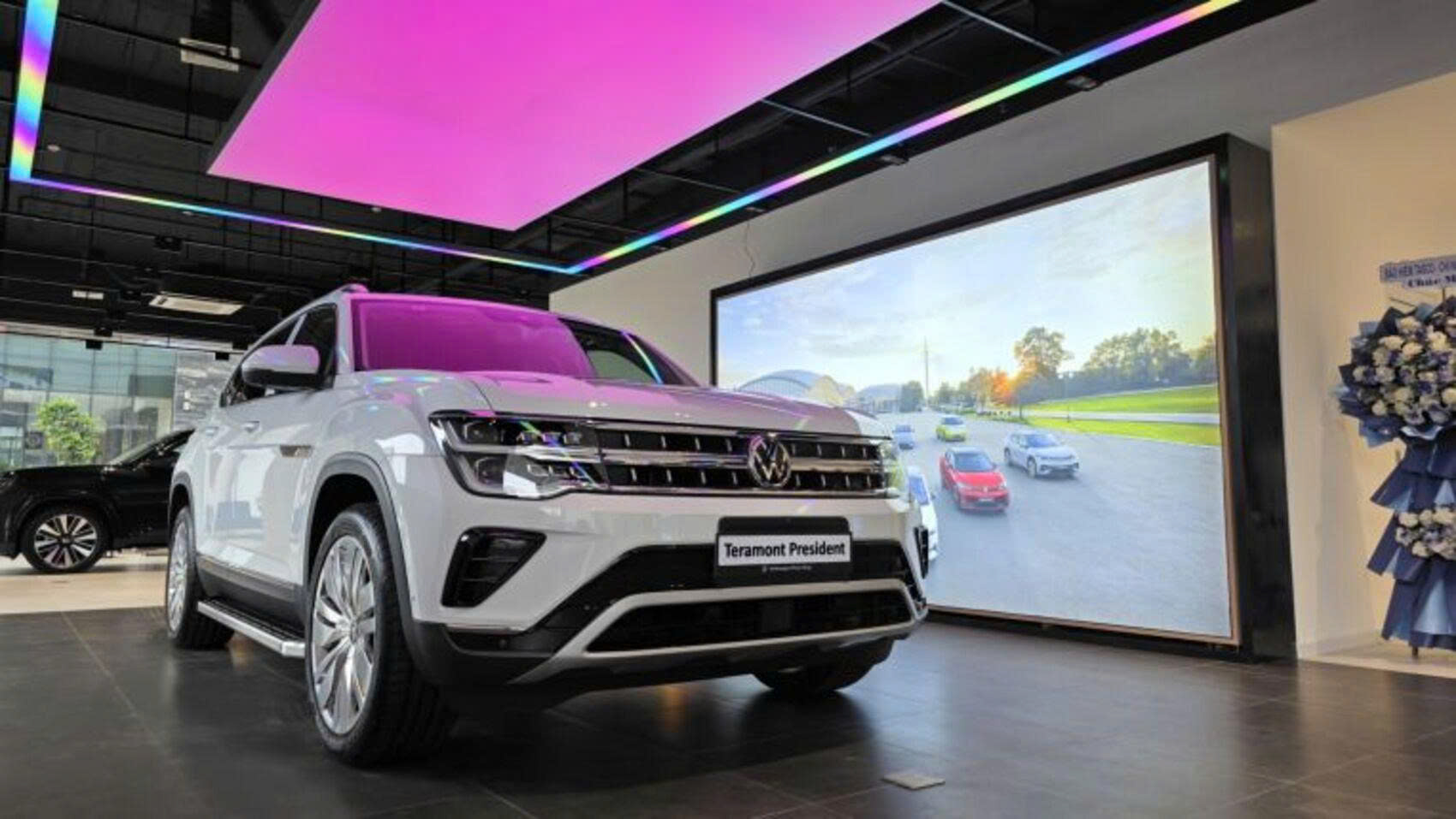 Volkswagen khai trương City Store đầu tiên tại miền Bắc, tung loạt ưu đãi cho khách mua xe trong tháng 7
