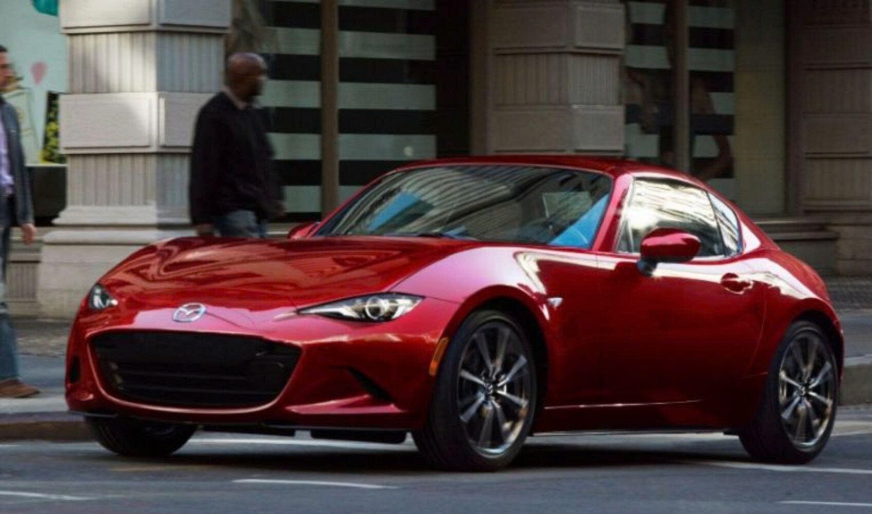 CEO Mazda chốt "tương lai" của MX-5: Chuyển sang xe điện nhưng vẫn giữ chất thể thao