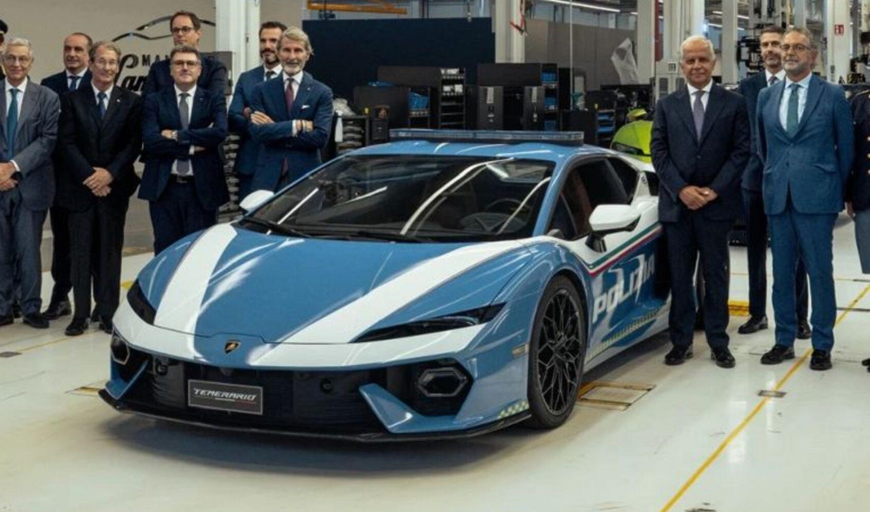 Lamborghini Temerario 920 mã lực gia nhập đội xe cảnh sát, trở thành xe công vụ mạnh mẽ nhất Italia