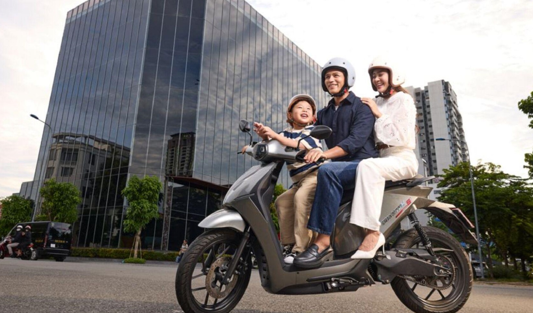 Dat Bike mở rộng giới hạn xe máy điện, nâng cao hiệu năng và trải nghiệm