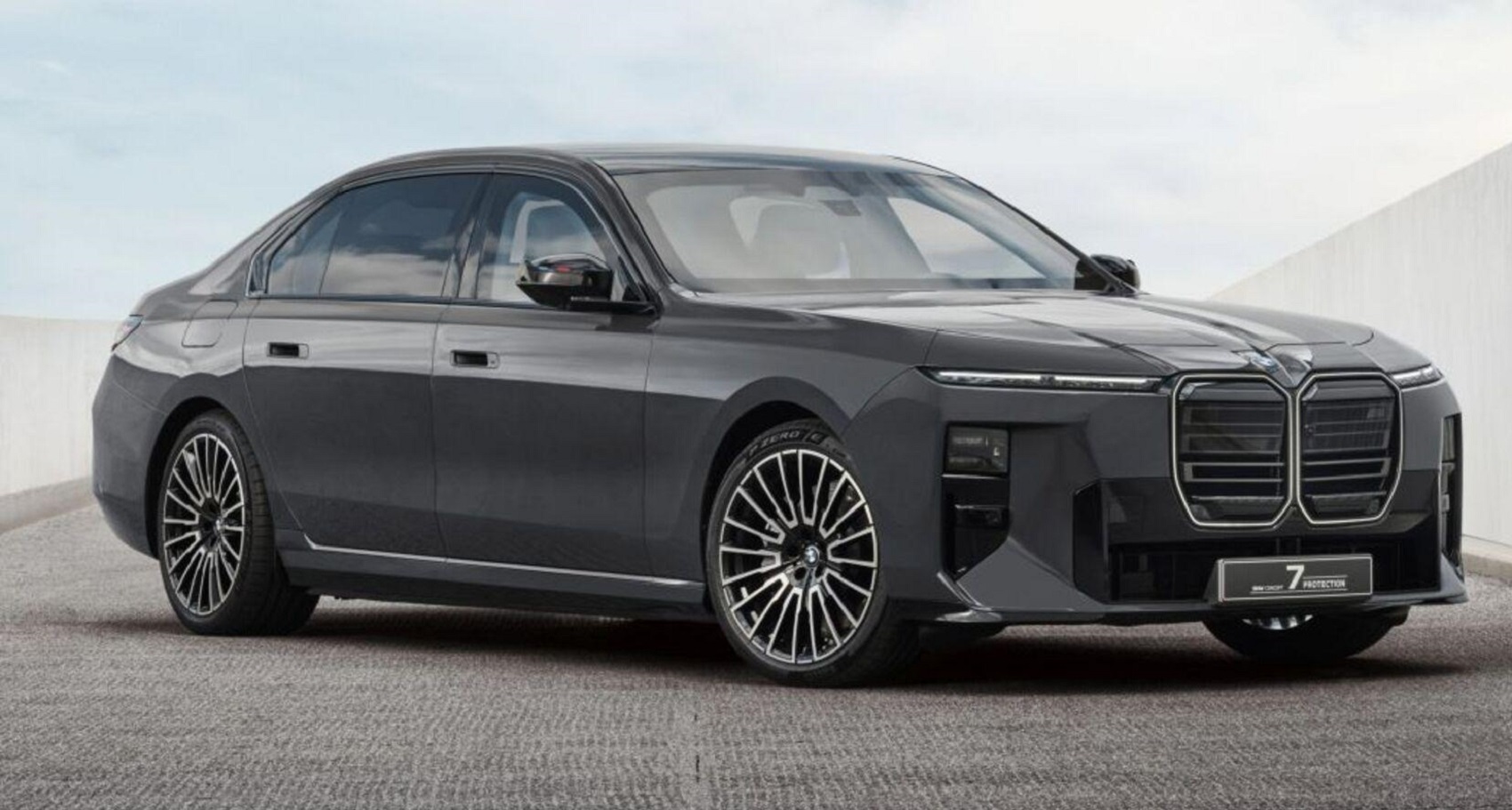 BMW ra mắt Concept 7 Protection bọc thép: Có hệ thống cảnh báo tấn công, chống được đạn súng ngắn