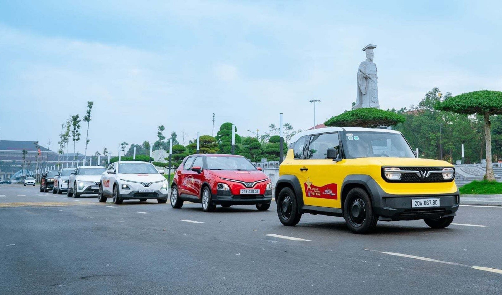 VinFast vô đối, Toyota vượt trội trong cuộc đua doanh số năm 2026