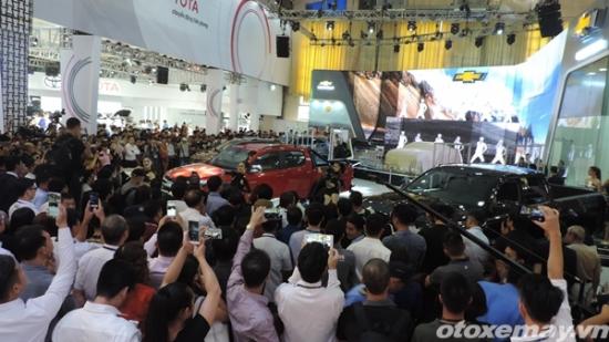Tháng 9, thị trường ôtô Việt tiếp tục “nở hoa”