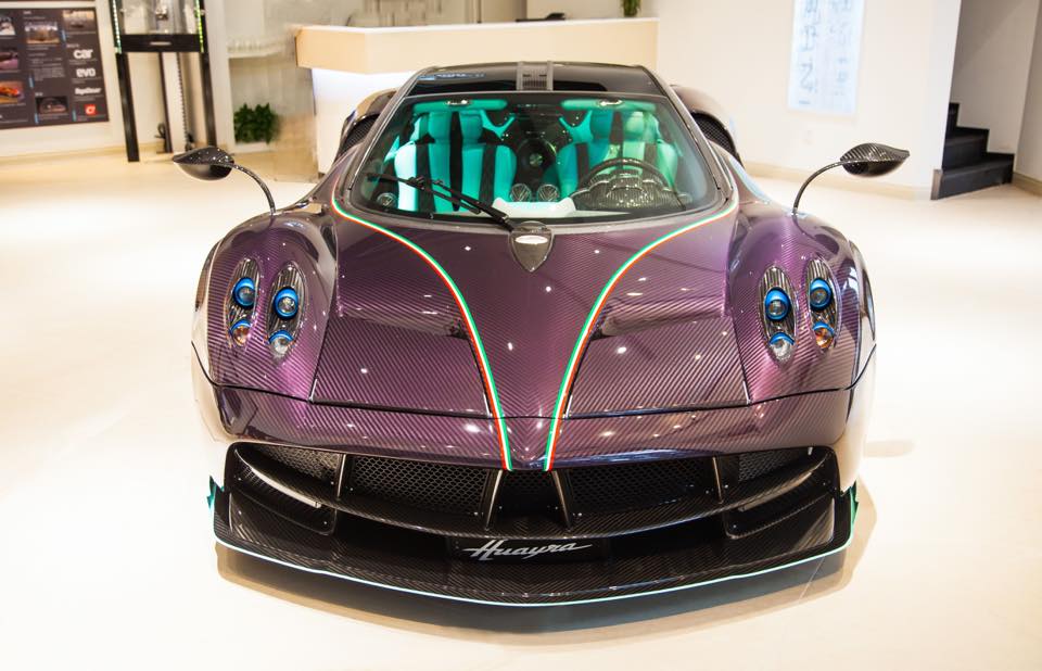 “Thần gió” Pagani Huayra Dinastia tím mộng mơ