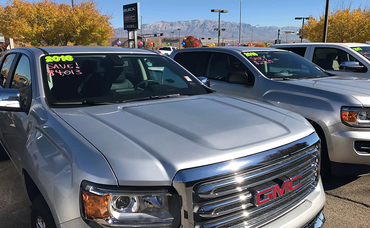 Cách hãng xe hy vọng thúc đẩy lượng tiêu thụ nhờ Black Friday