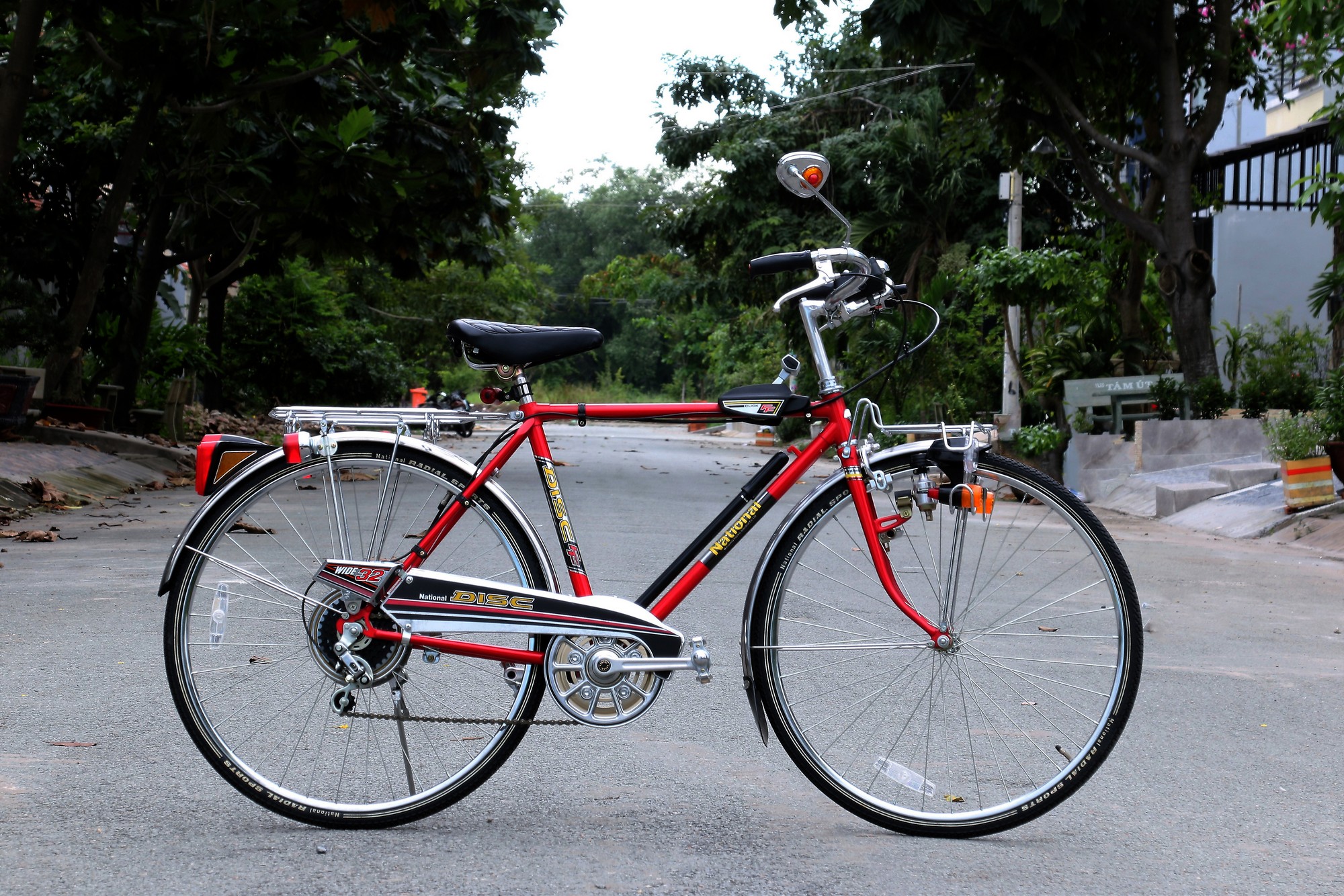 Cận cảnh xe đạp National “hiếm lạ”đắt ngang chiếc SH tại Sài Thành