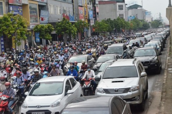Nhu cầu mua ôtô của người Việt giảm 13%