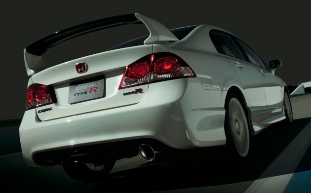 Honda Civic Type R cũng bị cuốn vào cơn bão túi khí