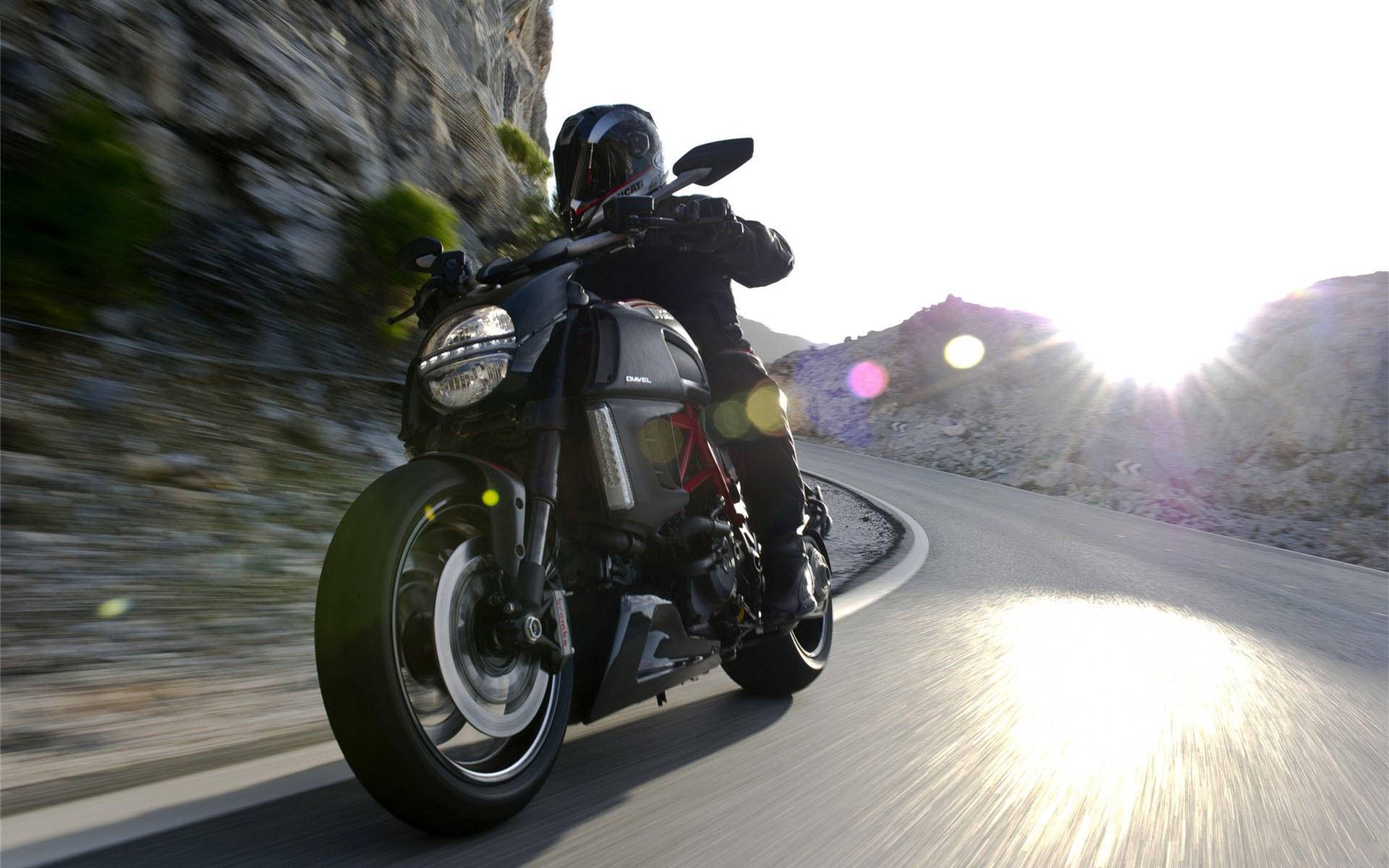 Ducati có thể “về tay”  Harley-Davidson