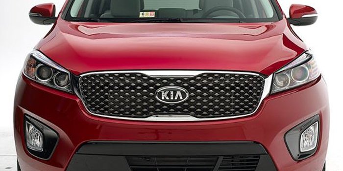 Kia Sorento 2018 đạt chuẩn an toàn cao nhất nhờ nâng cấp đèn pha