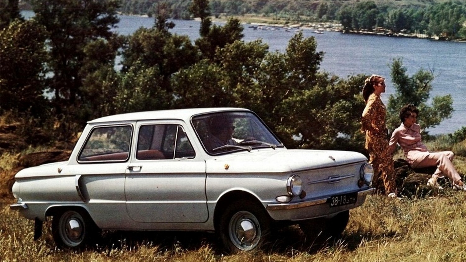 Mẫu xe huyền thoại thời Liên Xô cũ