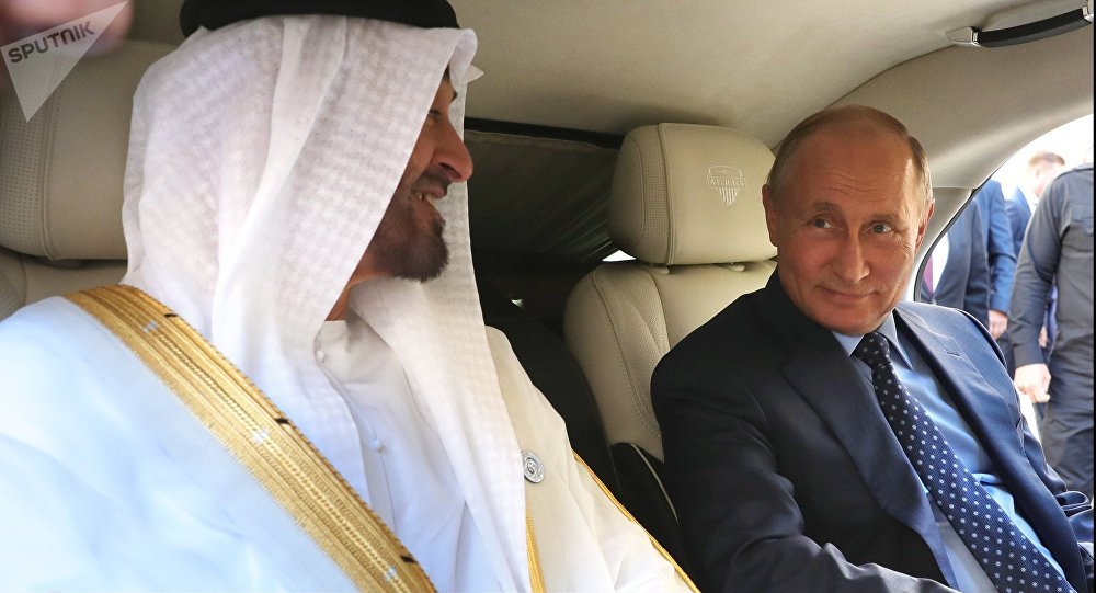 Tổng thống Putin “khoe” xe limo mới trước Thái tử Abu Dhabi