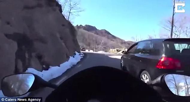 “Rùng mình” biker mất lái ở vận tốc 175km/h