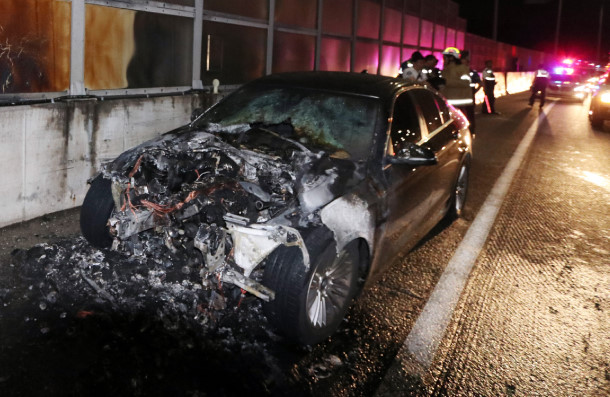 Điều tra vụ cháy xe, văn phòng BMW Hàn Quốc bị lục soát