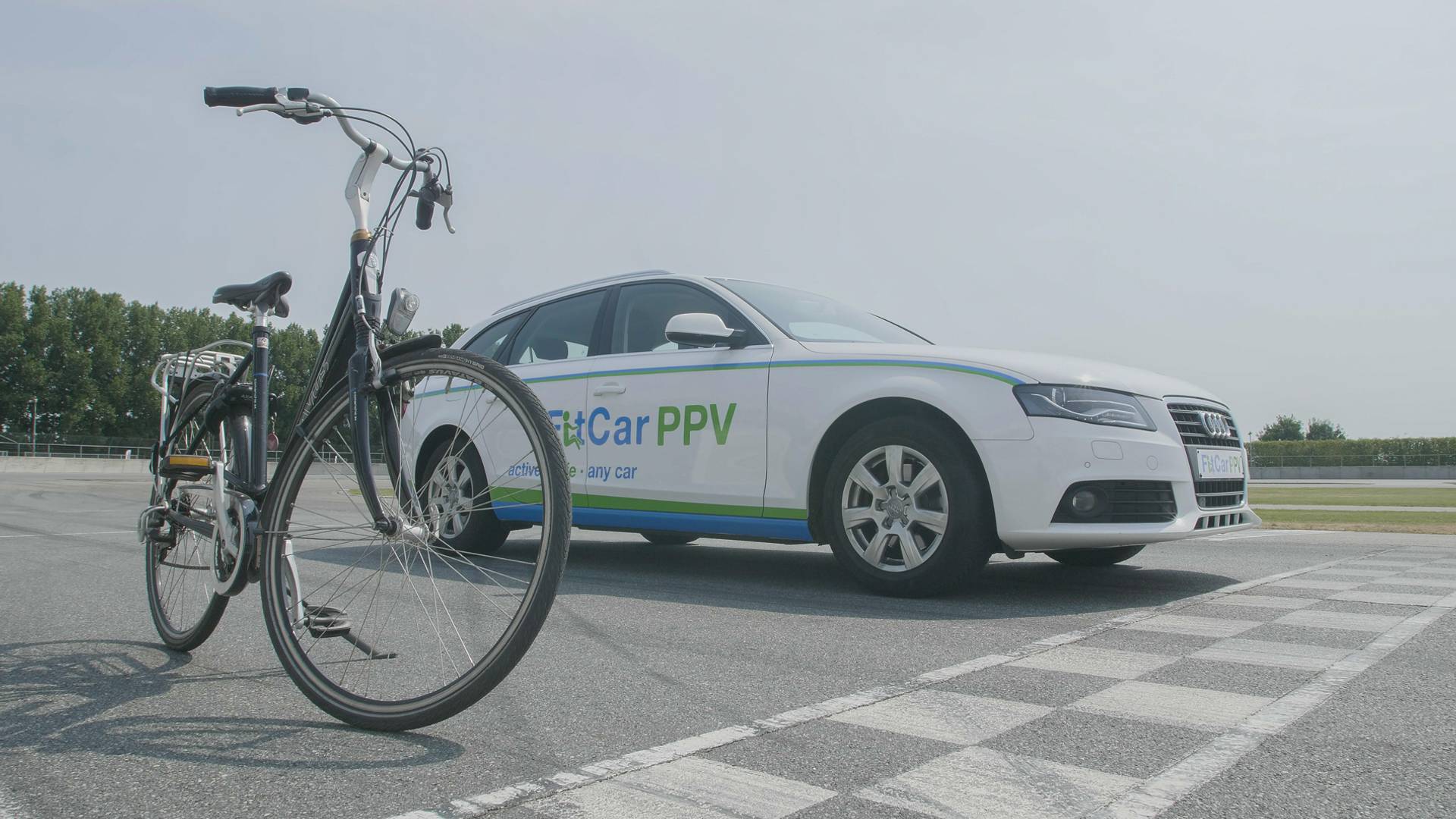 Độc đáo ôtô vừa chạy, vừa đốt cháy calo