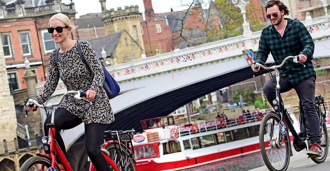 Anh sắp có thành phố chỉ sử dụng xe đạp và xe điện