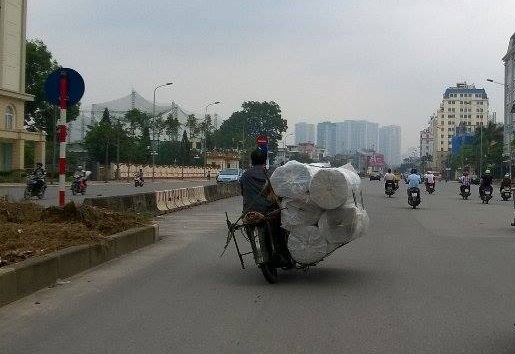 Không được chở hàng vượt quá 1,1 chiều dài xe