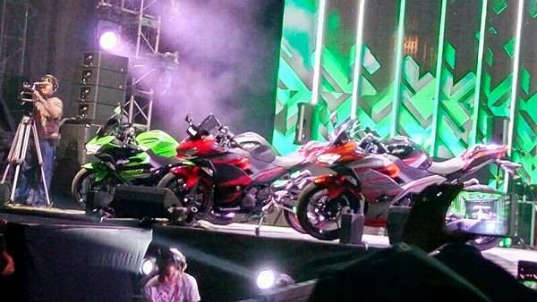 Kawasaki Ninja 250 ra mắt thị trường Indo giá bán hơn trăm triệu đồng