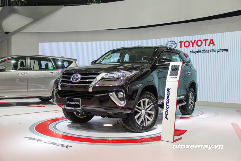 Toyota Fortuner 2017 sẽ ra mắt ngày 5/1/2017