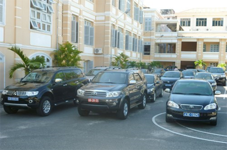 Bộ trưởng được dùng xe có giá tối đa 1,1 tỷ đồng