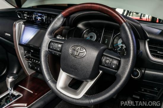 Toyota Fortuner 2016 có gì mới về thiết kế nội ngoại thất & vận hành? 8