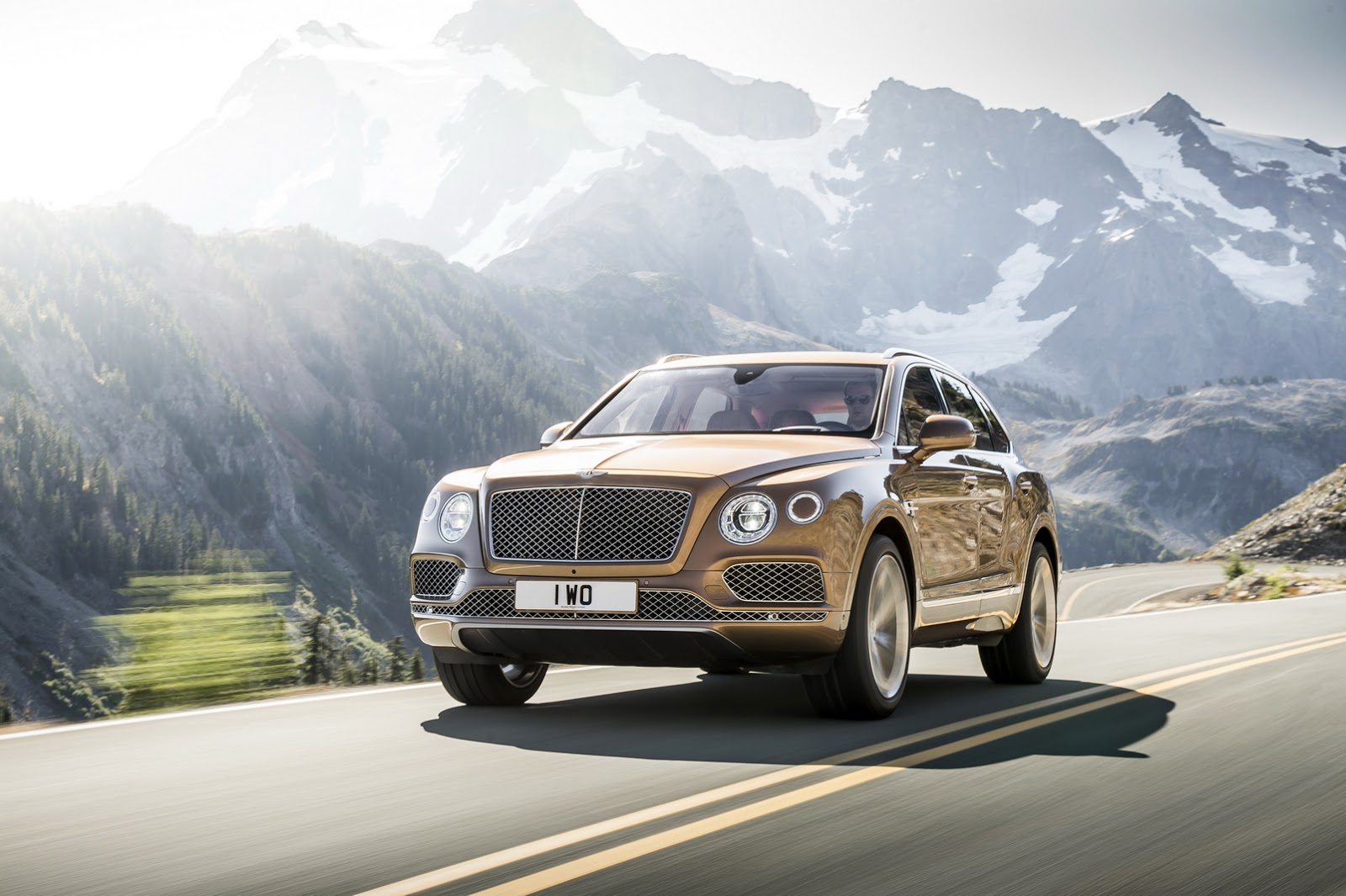 “SUV nhanh nhất thế giới” Bentley Bentayga bị triệu hồi tại Mỹ