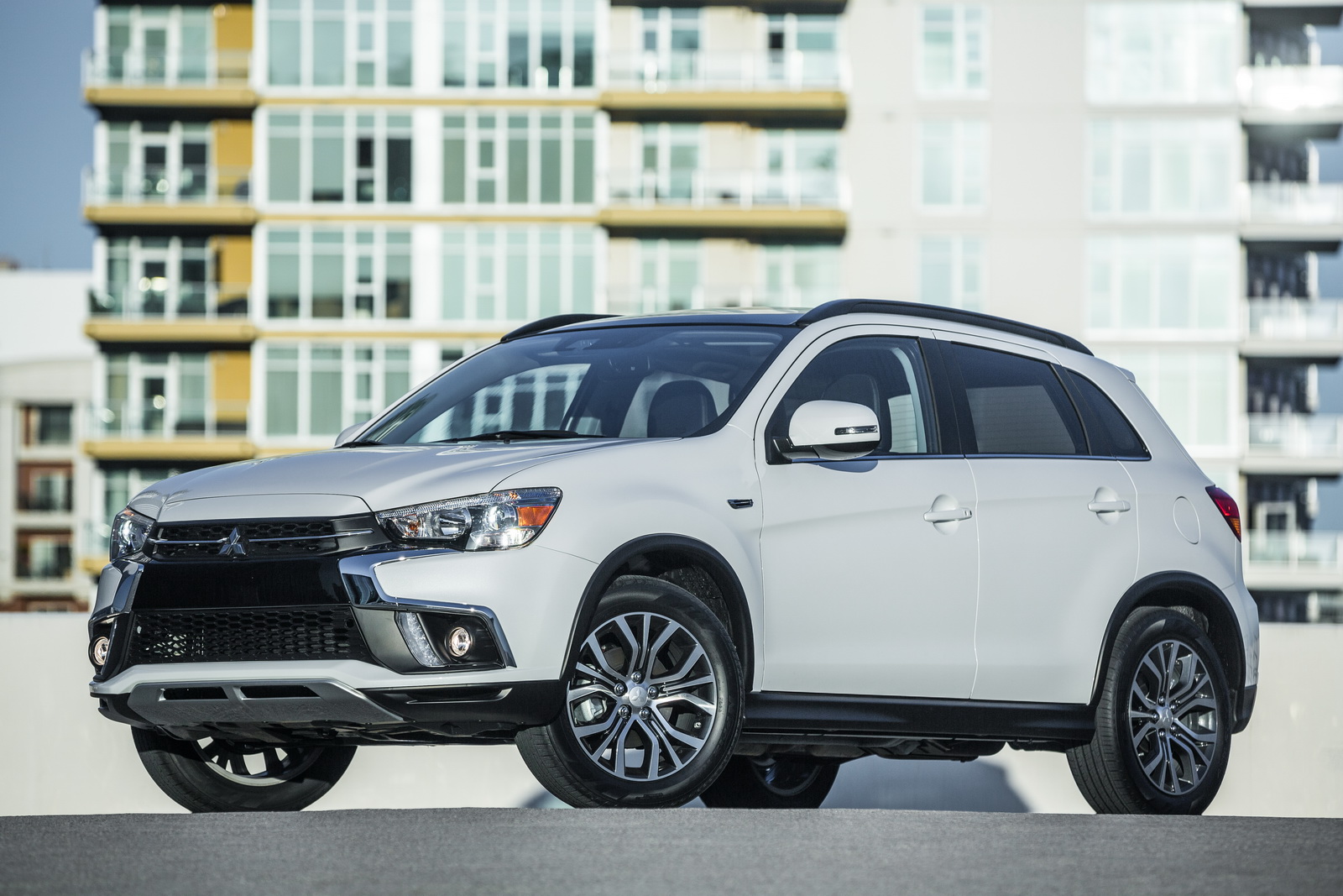 Mitsubishi Motors giới thiệu Outlander Sport 2018 tại Mỹ