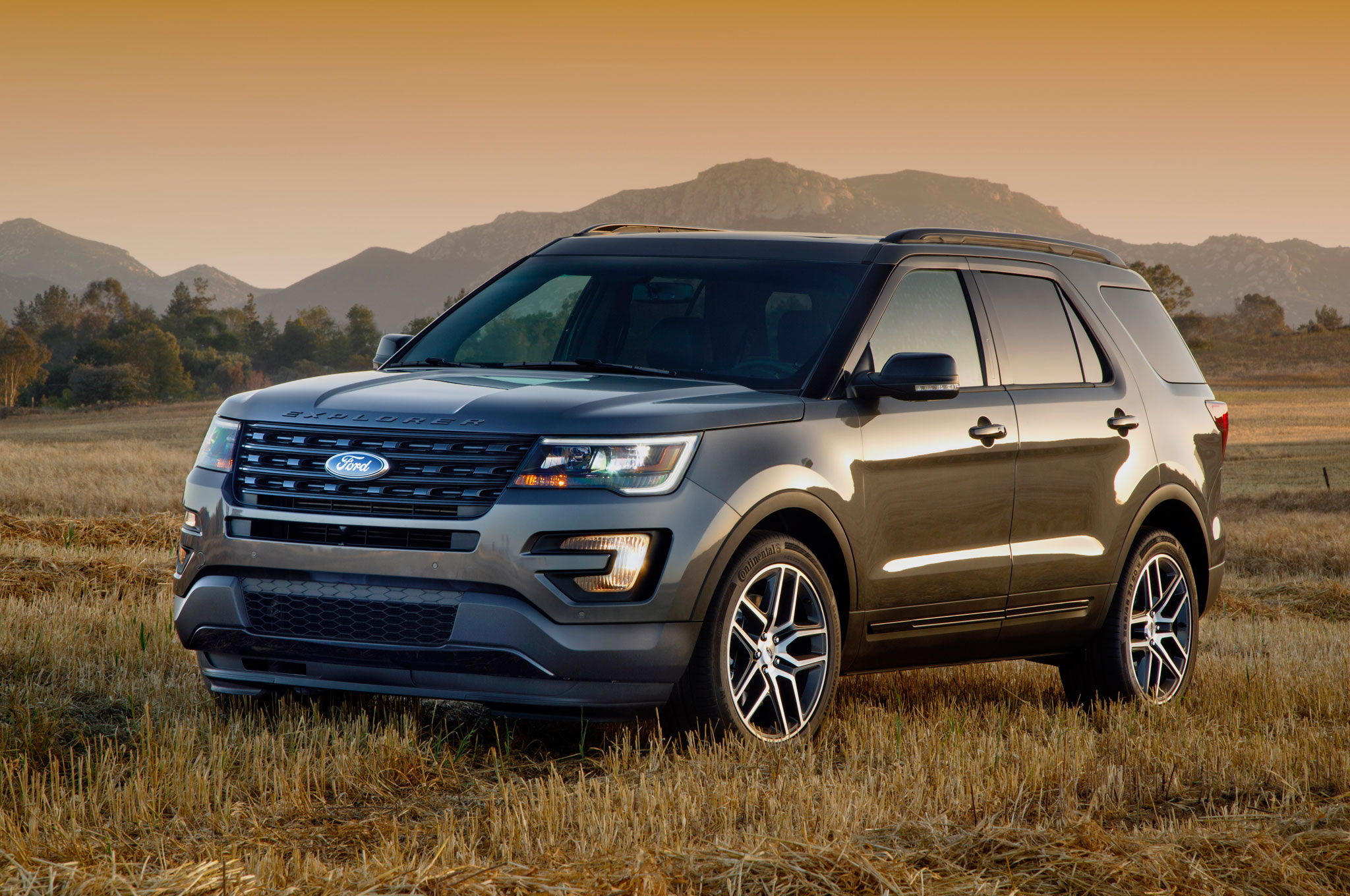 Ford Explorer, F-150 nhận lệnh triệu hồi tại Mỹ
