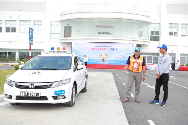 Sôi động “Hội thi Tay lái vàng 2017”