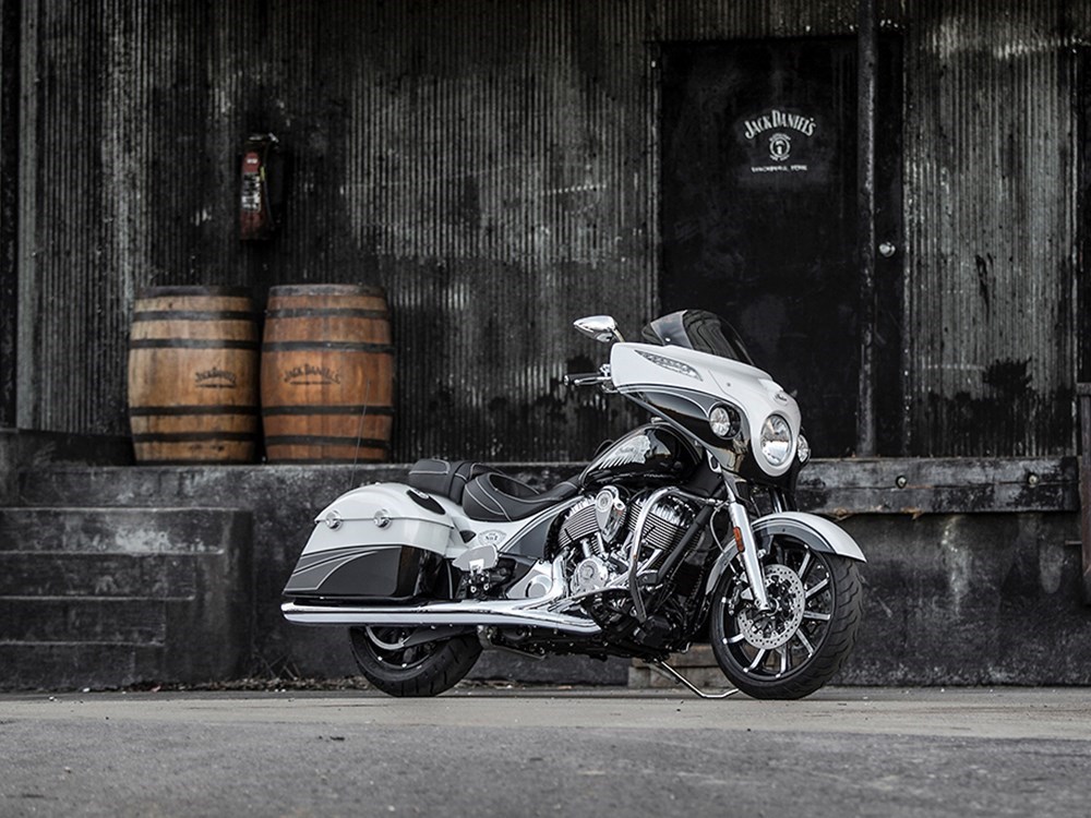 Jack Daniel’s Indian Chieftain “cháy hàng” sau 10 phút mở bán