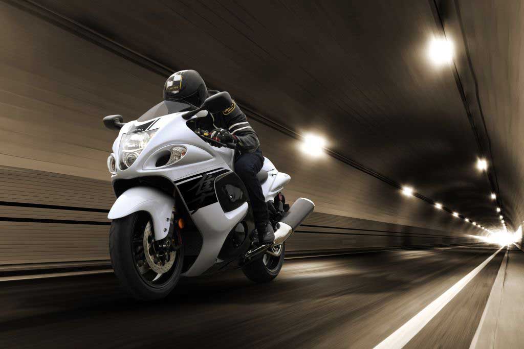 Suzuki Hayabusa thế hệ mới hoãn ngày lên kệ đến năm 2019