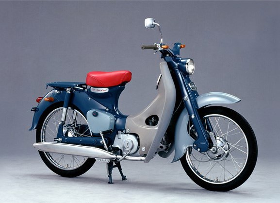 Honda Super Cub thứ 100 triệu xuất xưởng