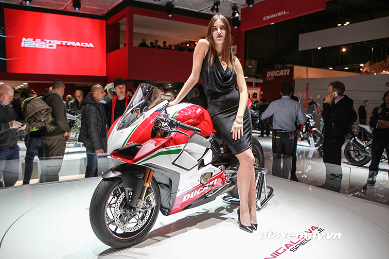 EICMA 2017: Ducati trình làng quái vật 214 mã lực Panigale V4