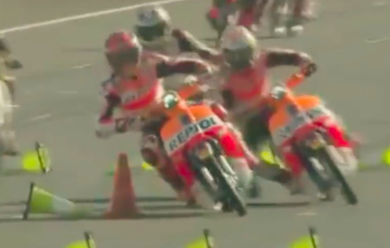 Marquez và Pedrosa xả hơi với màn đua Cub 110