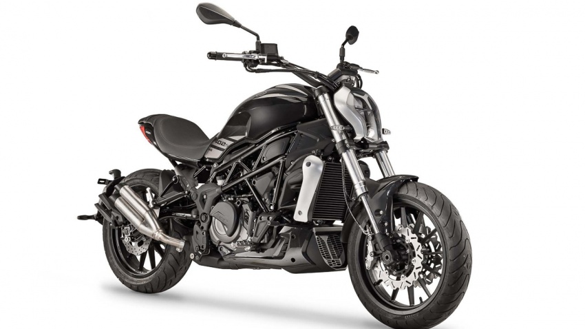 Bất ngờ Benelli 402S 2018 trông tựa Ducati XDiavel