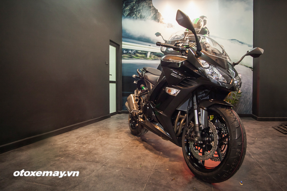 Kawasaki Z1000SX 2016 giá bao nhiêu? hình ảnh & khả năng vận hành